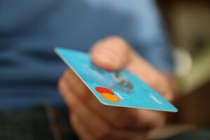 debit card safety credit vs debit