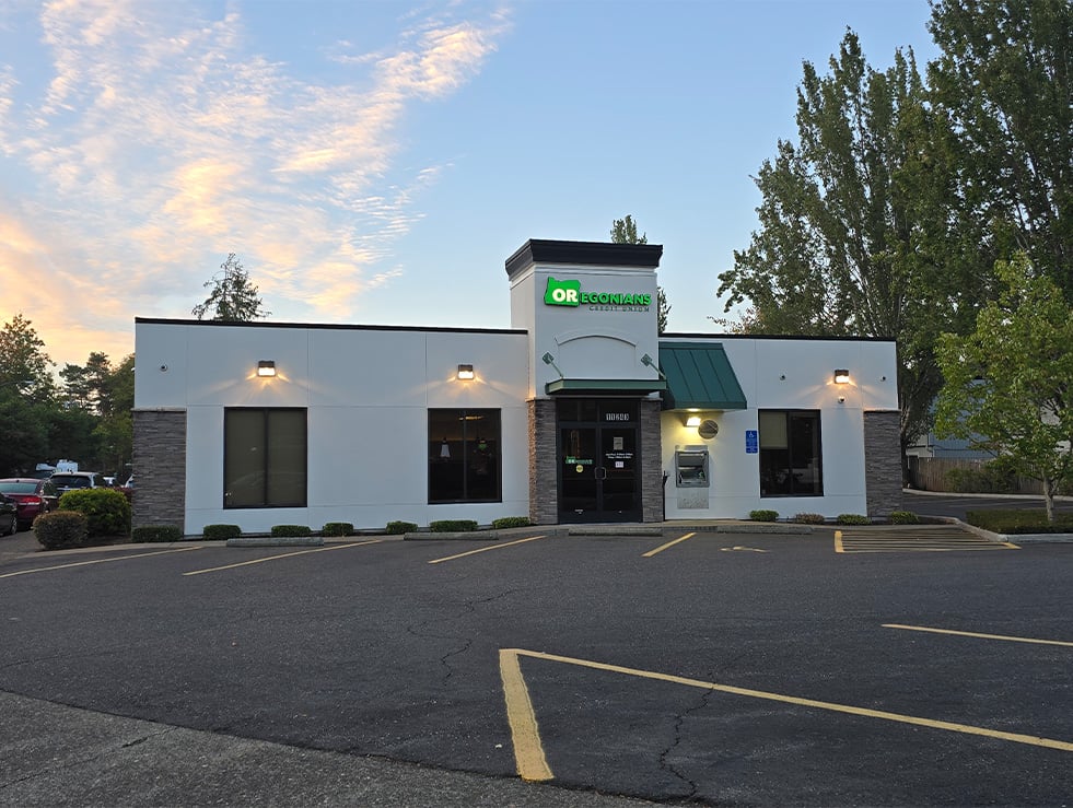 Image of the entrance of the Oregonians CU Beaverton Branch