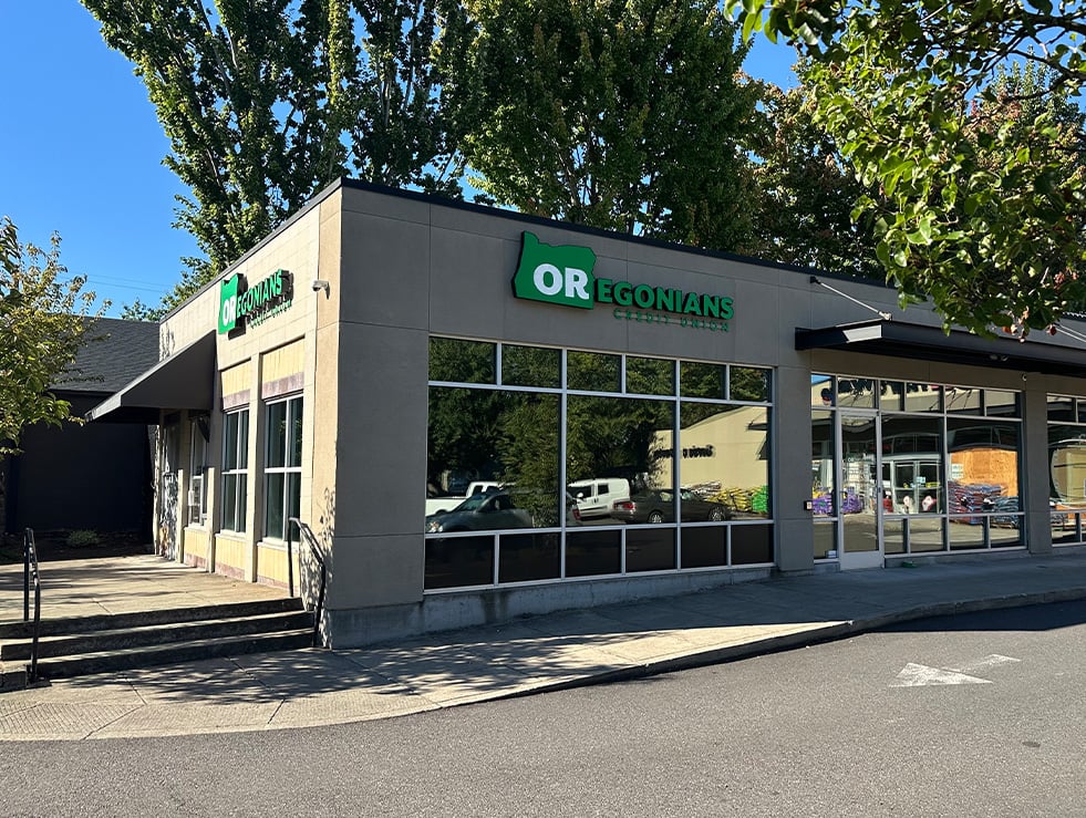 Image of the entrance of the Oregonians CU St. Johns Portland Branch